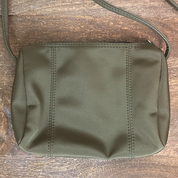 Vintage Nine West Super Lites Olive Green Small Crossbody Bag Purse - Picture 2 of 6